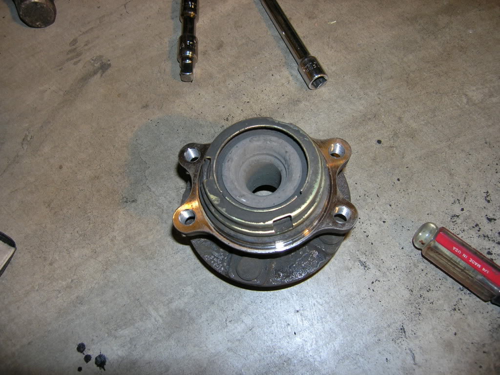 g37 wheel bearing removal