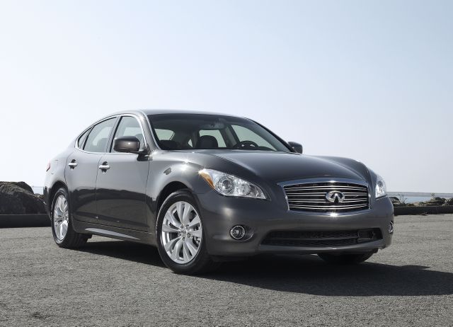 2011 Infiniti M37