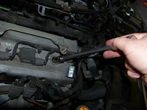 Removing Spark Plug Nissan Maxima/Infiniti I30