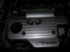 Replacing Engine Cover Nissan Maxima/Infiniti I30