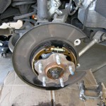 Replace_G35_brakes (11)