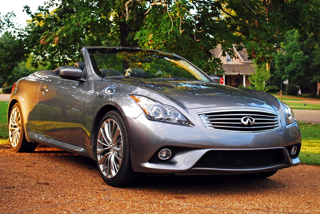 2013 Infiniti G37 Convertible Review