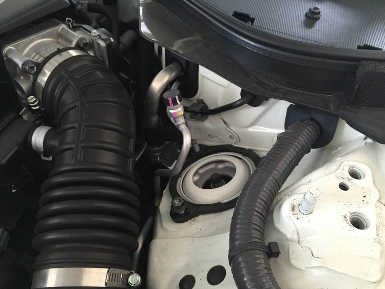 HKS_coilover_install_review_370Z_11